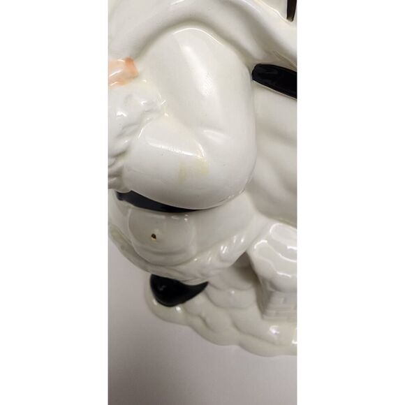 Home For The Holiday Porcelain Egg-Shaped Musical Box Revolving Nativity/Santa - Picture 9 of 16